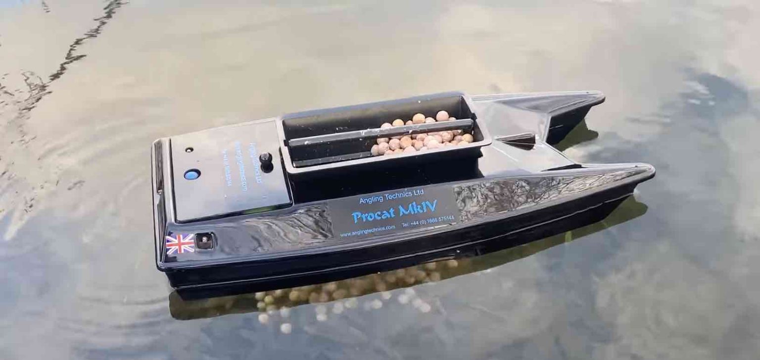 The Best Remote Control Bait Boats for Fishing in 2023
