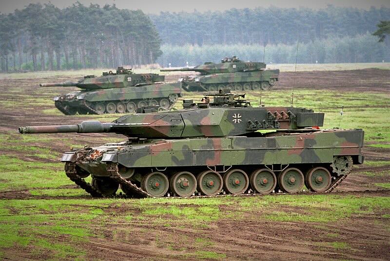 Real picture of a German Leopard 2 battle tank in action