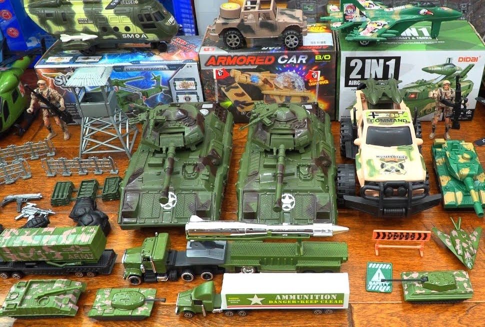 Starting your collection of military toys and antique replicas