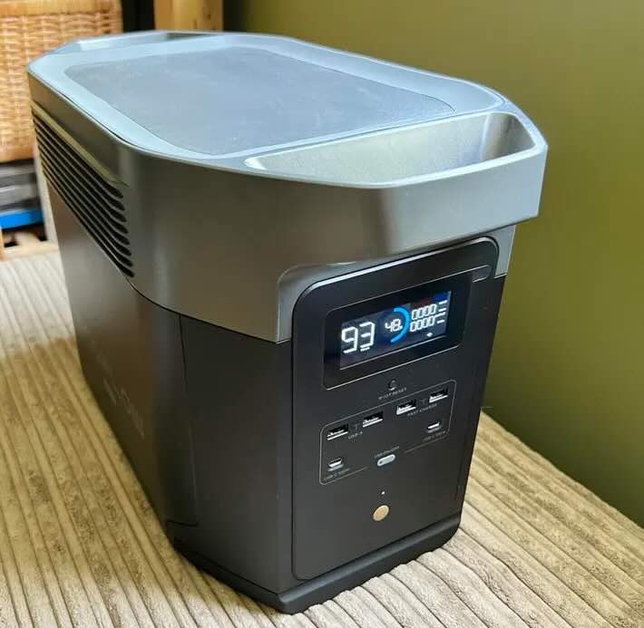 Image of a brand new EcoFlow DELTA solar generator