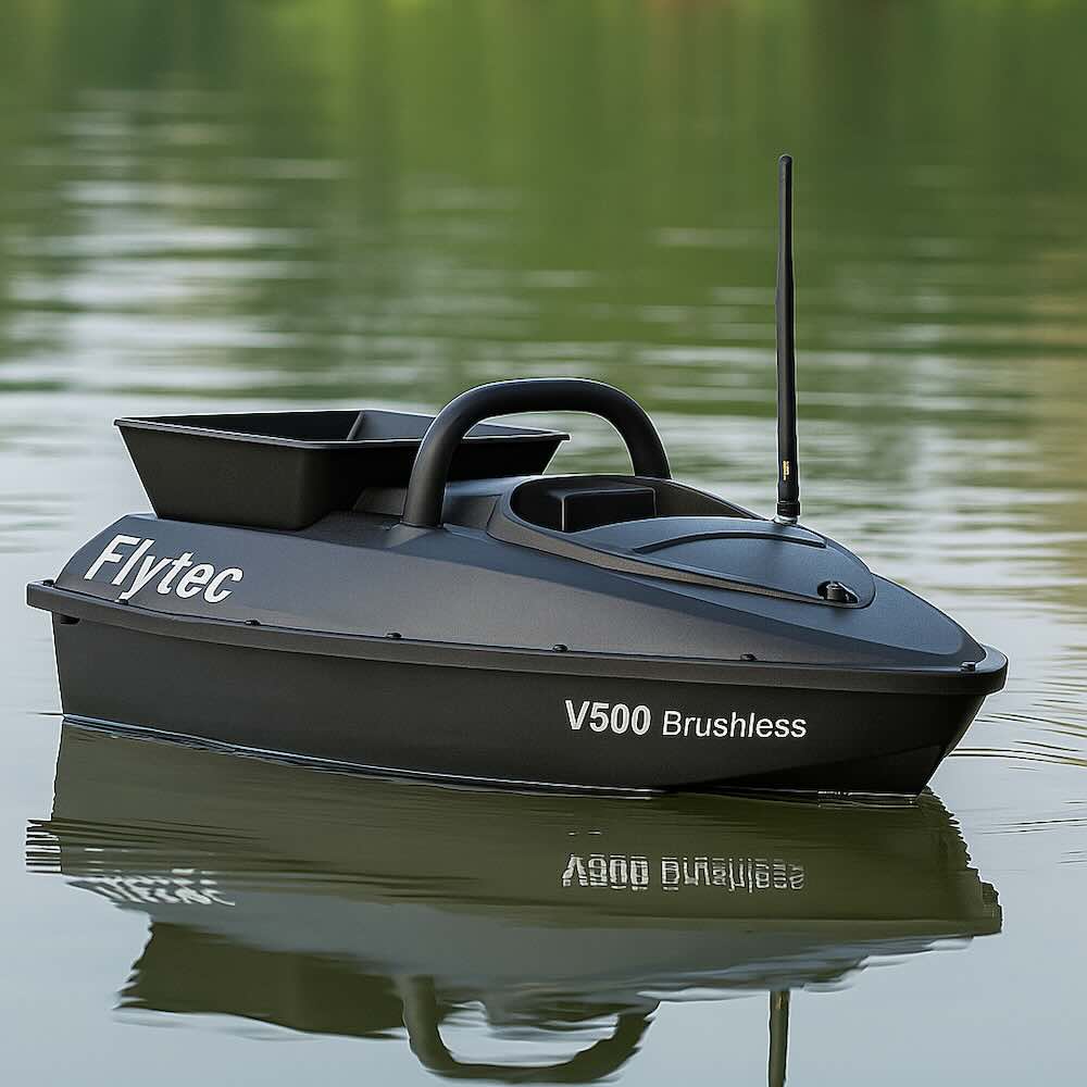Picture of a Goolsky Flytec V500 Brushless Bait Boat on a lake
